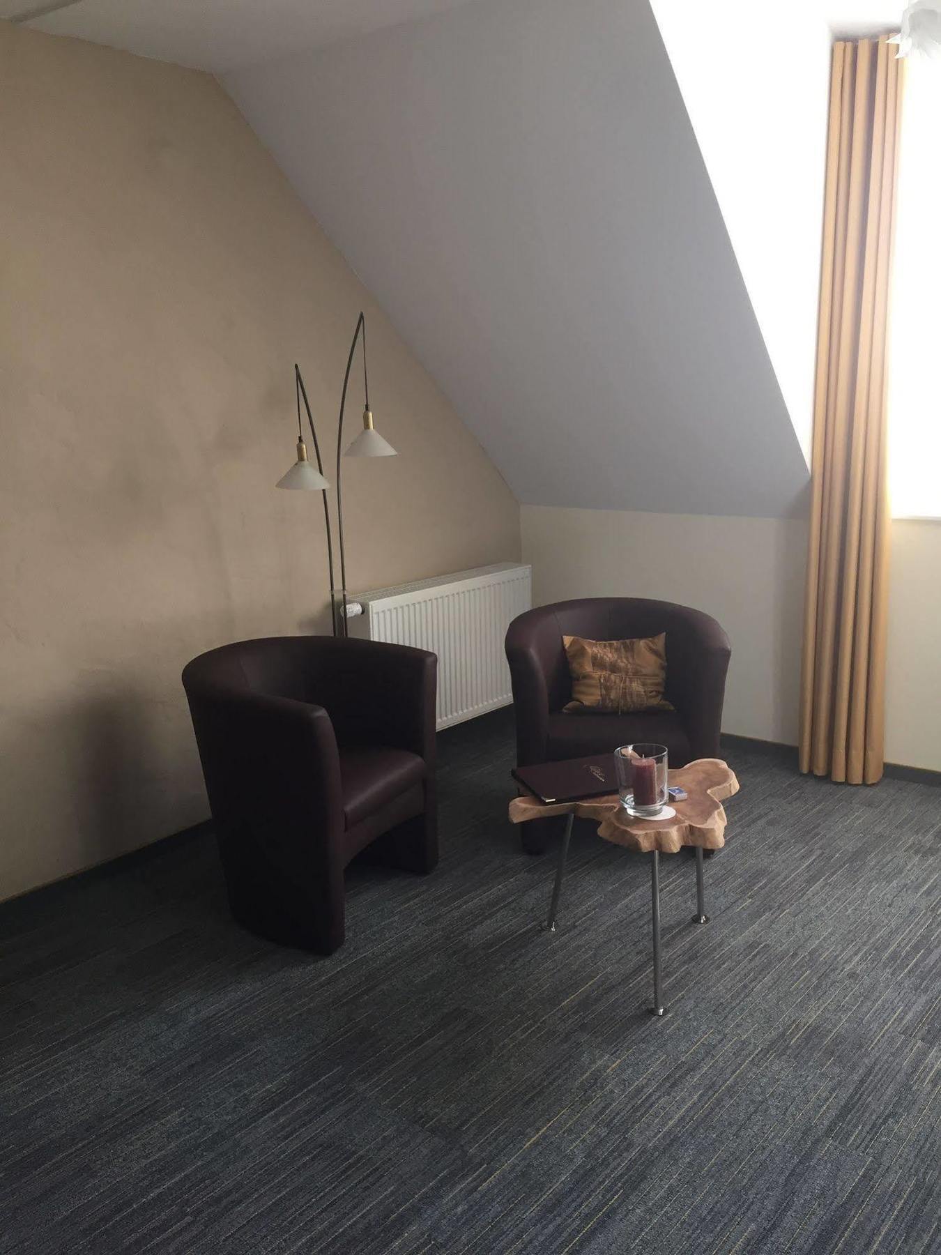Alter Winzerhof Weisenheim Am Berg E.K. Hotel Luaran gambar