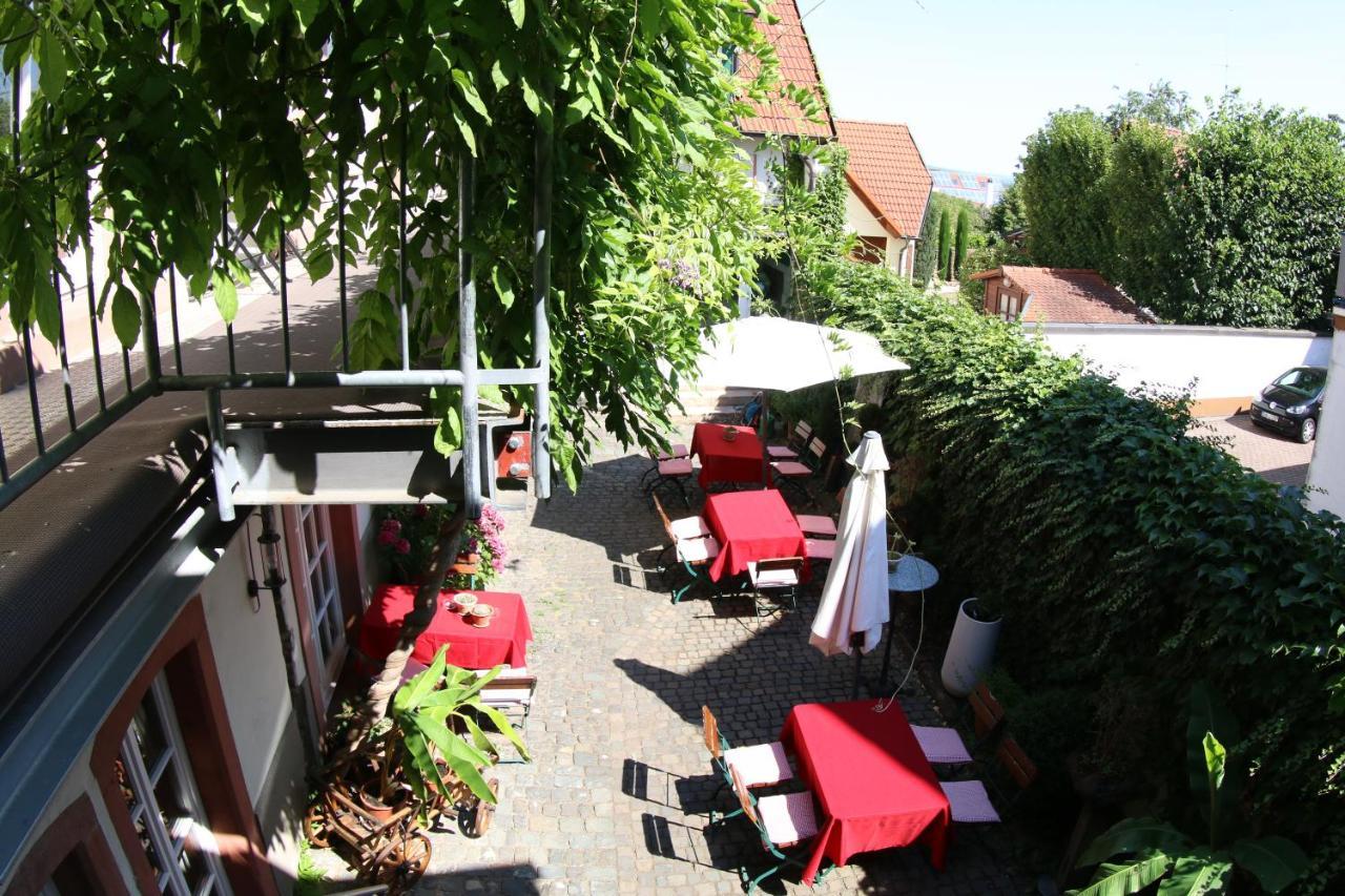 Alter Winzerhof Weisenheim Am Berg E.K. Hotel Luaran gambar